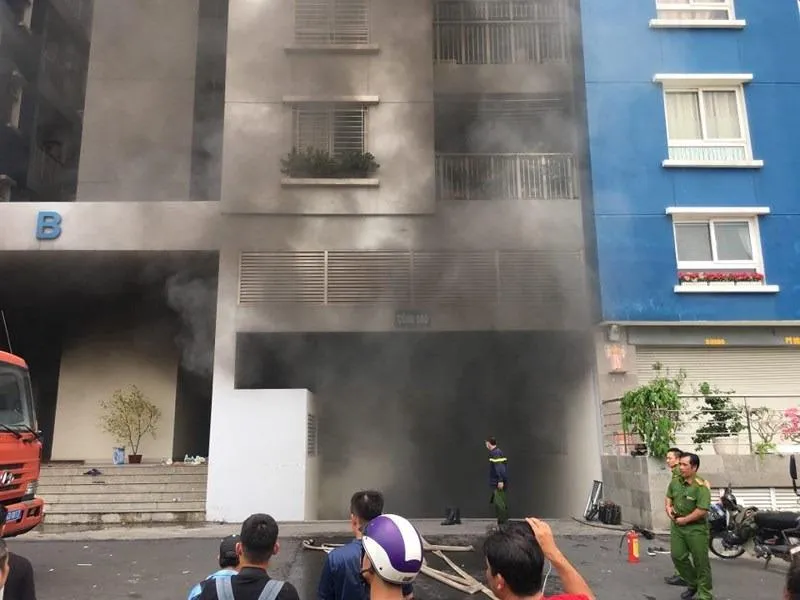 3 trẻ em, 10 người lớn tử vong vụ cháy chung cư Carina ảnh 1