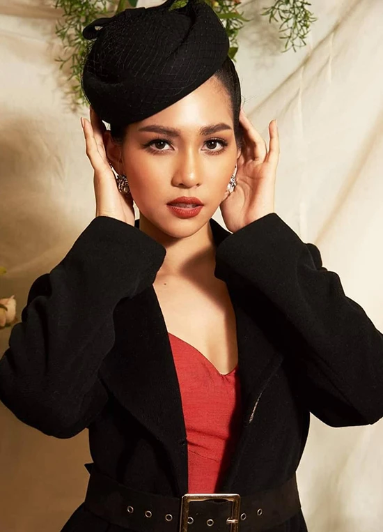 Ngắm nhan sắc 25 tuổi của tân Hoa hậu Quốc tế 2019 ảnh 8 Ngắm nhan sắc 25 tuổi của tân Hoa hậu Quốc tế 2019 ảnh 8