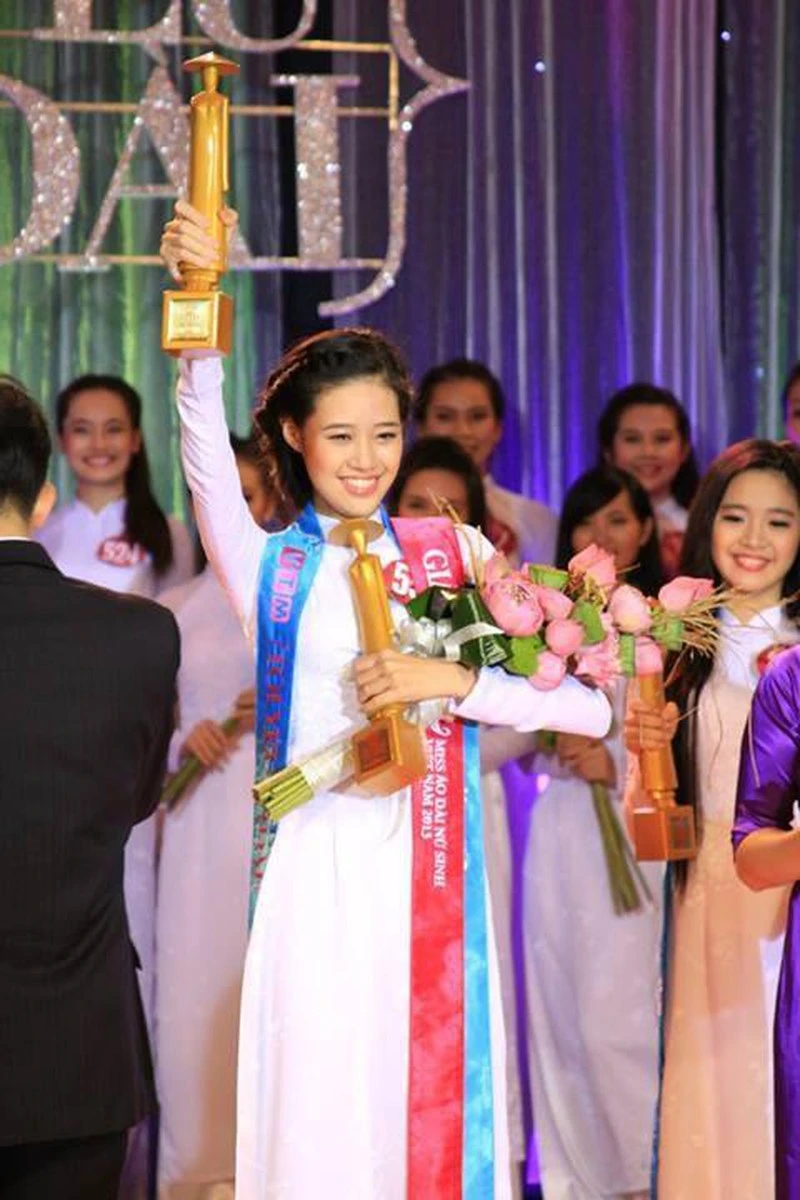 Ngắm nhan sắc đời thường của Tân hoa hậu Hoàn vũ Khánh Vân - ảnh 3