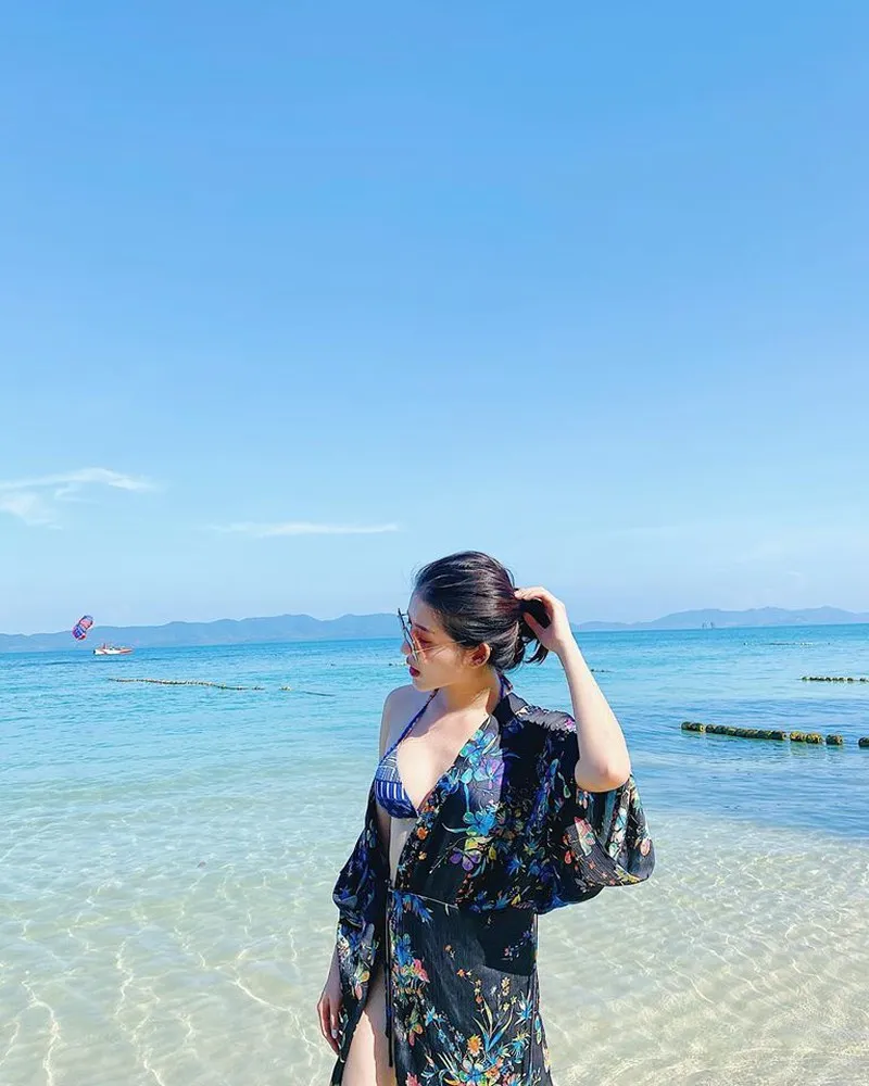 Á hậu Huyền My khoe dáng bikini gợi cảm, nóng bỏng - ảnh 7