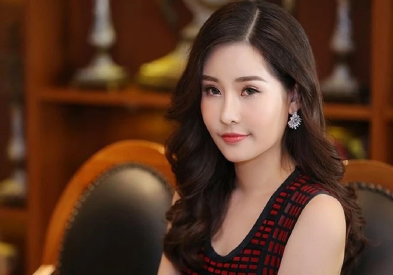 Cục NTBD sai luật khi từ chối cấp phép cho Lê Âu Ngân Anh? - ảnh 1