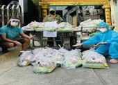 Hoa hậu Đỗ Thị Hà, Đàm Vĩnh Hưng và Á hậu Huyền My làm thiện nguyện mùa dịch ảnh 7 Việt Hương tặng xe cứu thương cho nhóm 'Chuyến xe 0 đồng mai táng từ thiện'
