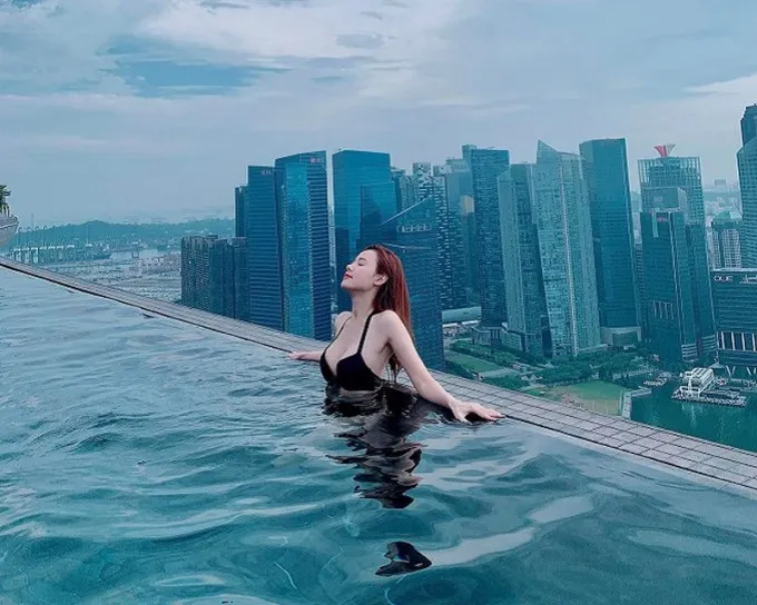 Midu khoe dáng bikini gợi cảm nhân ngày 8-3 ảnh 12