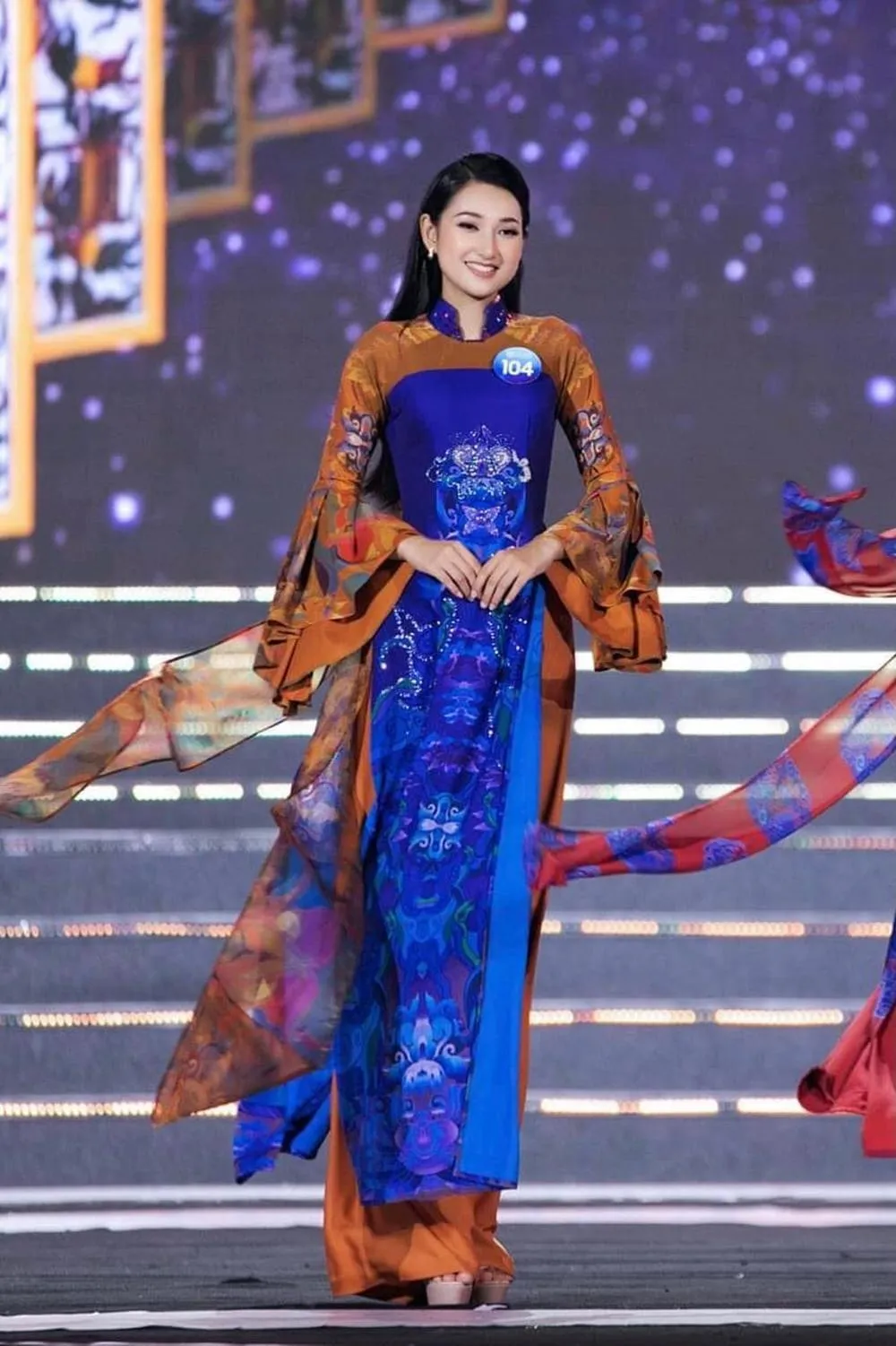 Ngắm Phương Linh - Người đẹp Du lịch vào thẳng top 20 Miss World Vietnam 2022 ảnh 1