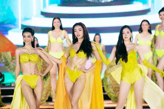 Top 3 Miss World Vietnam 2019 đã trình diễn bikini với top 38 Miss World Vietnam 2022.