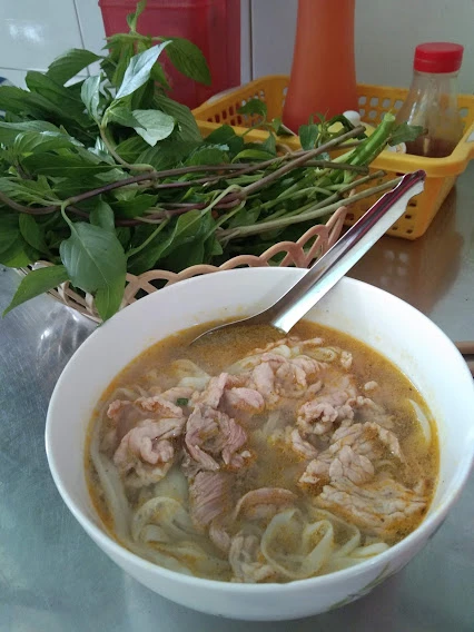 Phở tái - món ăn yêu thích của nhiều người dân ở Sài Gòn. Ảnh: NGUYỄN TÝ