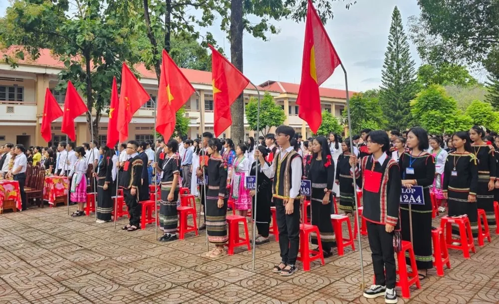 Tỉnh Đắk Lắk quan tâm đến công tác giáo dục đối vùng đồng bào dân tộc thiểu số.jpg