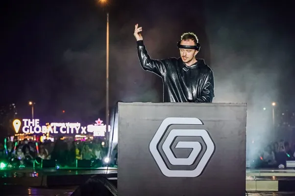 DJ Tungevaag “đốt cháy” sân khấu với những “con beat” cực chất.jpg