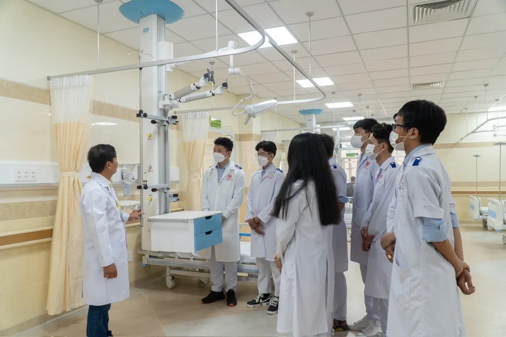 SV ngành Y trường ĐH Nam Cần Thơ thực hành. SV ngành Y trường ĐH Nam Cần Thơ thực hành.jpg