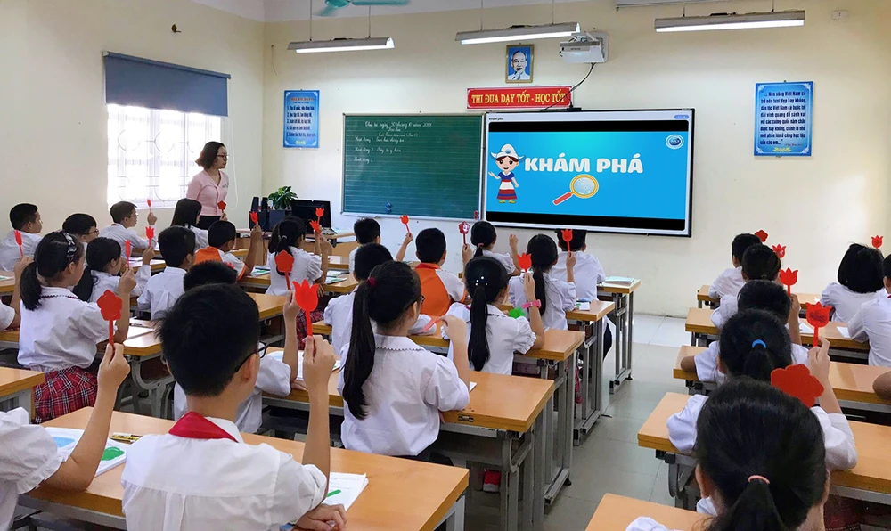 Cô Gái Hà Lan cam kết cung cấp nguồn dinh dưỡng tối ưu từ sữa chuẩn.png