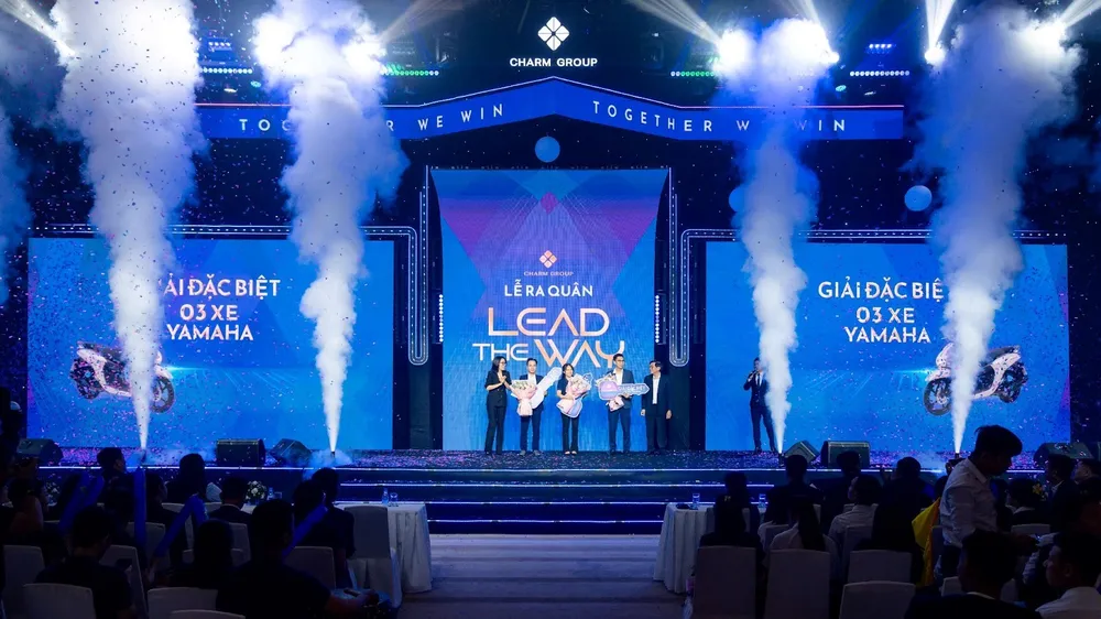 Sự kiện mang đến nhiều phần quà giá trị dành cho chuyên viên kinh doanh, đặc biệt là giải đặc biệt với 3 chiếc xe Yamaha Janus.jpg