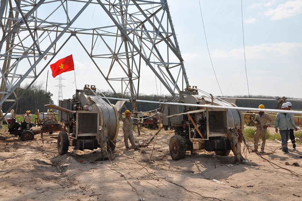 Đường dây 500 kV Pleiku - Mỹ Phước - Cầu Bông. Đường dây 500 kV Pleiku - Mỹ Phước - Cầu Bông.jpg