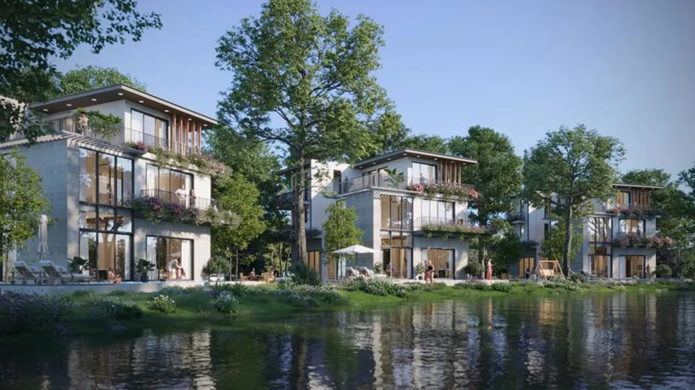 Blue Forest với những căn nhà mặt sau là dòng nước nội khu hiền hòa. Blue Forest với những căn nhà mặt sau là dòng nước nội khu hiền hòa.jpg
