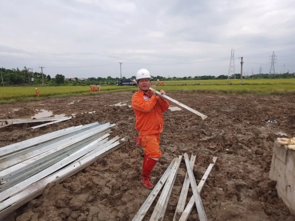 Gần 200 nhân lực ‘tiếp sức’ dự án đường dây 500kV mạch 3.jpg