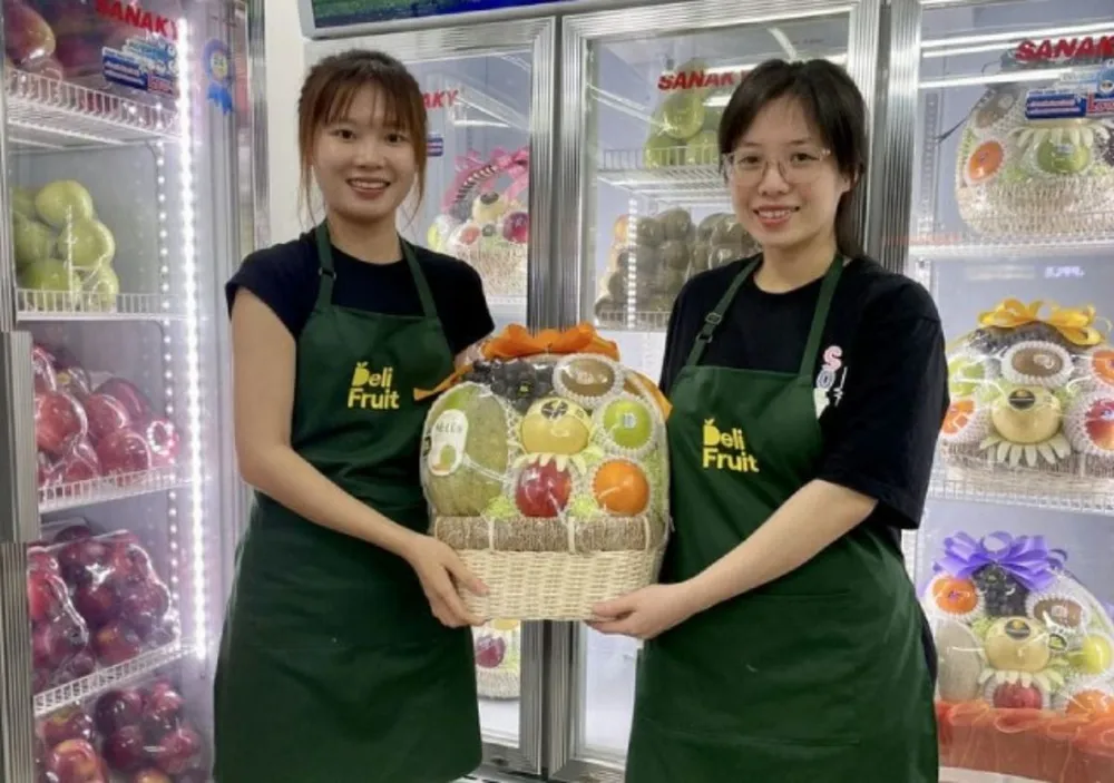 Cảm nhận chân thành trong từng giỏ trái cây đẹp đẽ tại DeliFruit. Cảm nhận chân thành trong từng giỏ trái cây đẹp đẽ tại DeliFruit.jpg