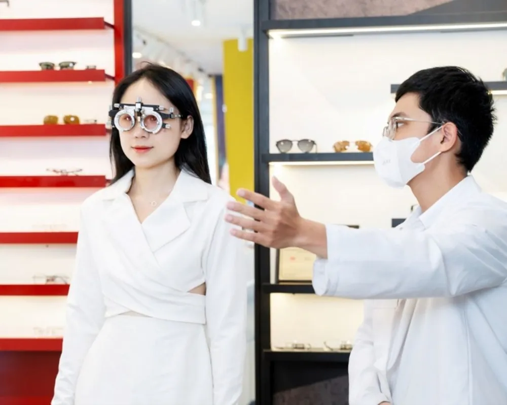 Đo mắt cận miễn phí là dịch vụ thúc đẩy kinh doanh nên không được nhiều doanh nghiệp chú trọng. Đo mắt miễn phí ở TP.HCM: Đâu mới là lựa chọn đúng.jpg