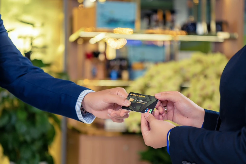 Nam A Bank triển khai hàng loạt ưu đãi giảm giá lên tới 50% ở nhiều lĩnh vực. Nam A Bank triển khai hàng loạt ưu đãi giảm giá lên tới 50% ở nhiều lĩnh vực.jpg