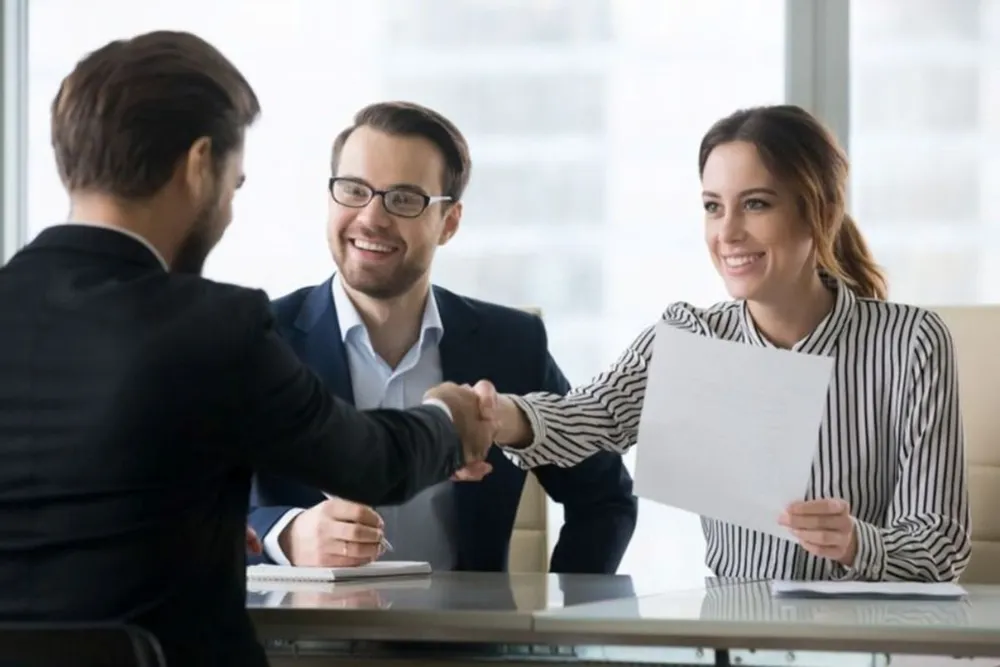 8 dấu hiệu nhận biết công ty ‘xịn’, cần lưu ý khi nhận offer công việc.jpg