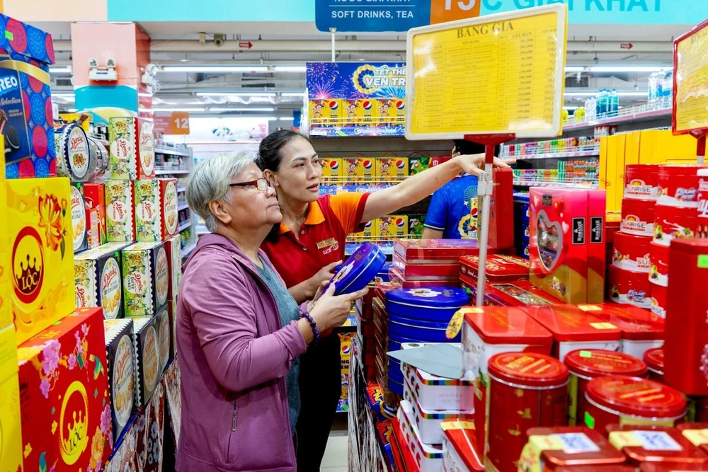 SATRA chú trọng việc nghiên cứu thị trường khu vực thật kỹ, đảm bảo việc quy hoạch phân bổ ngành hàng theo tổng thể của dự án, sắp xếp từng gian hàng sáng tạo, tạo sự hấp dẫn và khác biệt. Ảnh chụp tại Trung tâm Thương mại Satra Phạm Hùng. Ảnh: SATRA Đón đầu thị trường bán lẻ: Trung tâm Thương mại Satra Võ Văn Kiệt sẵn sàng ra mắt.jpg