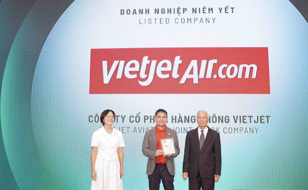 Vietjet được vinh danh trong Top 50 doanh nghiệp phát triển bền vững tiêu biểu 2024.jpg