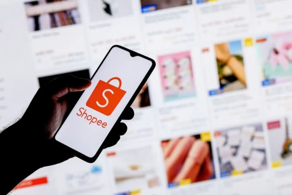 Shopee tích cực tạo ra cầu nối giữa các bên liên quan để hỗ trợ doanh nghiệp Việt chuyển đổi số thành công qua TMĐT. Shopee tích cực tạo ra cầu nối giữa các bên liên quan để hỗ trợ doanh nghiệp Việt chuyển đổi số thành công qua TMĐT.jpg