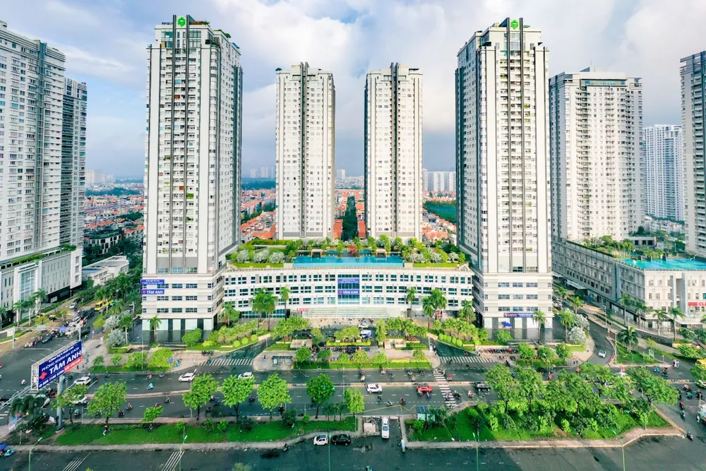 Cùng sự kiện khai trương Trung tâm tiêm chủng VNVC Sunrise City quận 7, cùng ngày và cùng địa điểm, Hệ thống BVĐK Tâm Anh đưa vào hoạt động Phòng khám Đa khoa Tâm Anh quận 7, trung tâm khám chữa bệnh công nghệ cao, hiện đại và lớn nhất TPHCM. Ảnh: Tấn Lộc nguoi-dan-tp-hcm-co-them-trung-tam-tiem-chung-vnvc-an-toan-chat-luong-cao-3.png