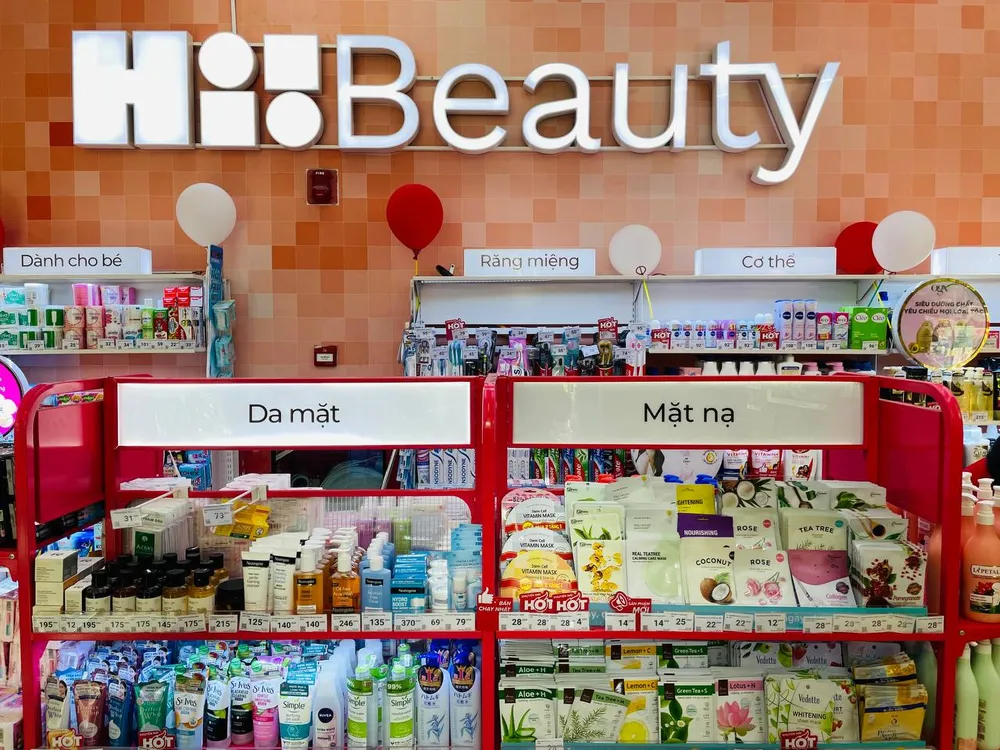 Tại Hi!Beauty, người tiêu dùng có thể tìm kiếm các sản phẩm chăm sóc, làm đẹp đến từ các thương hiệu uy tín với mức giá phải chăng. Giải mã điểm tương đồng của cuộc ‘hiện đại hóa’ ngành bán lẻ tại Việt Nam và Ấn Độ.jpg