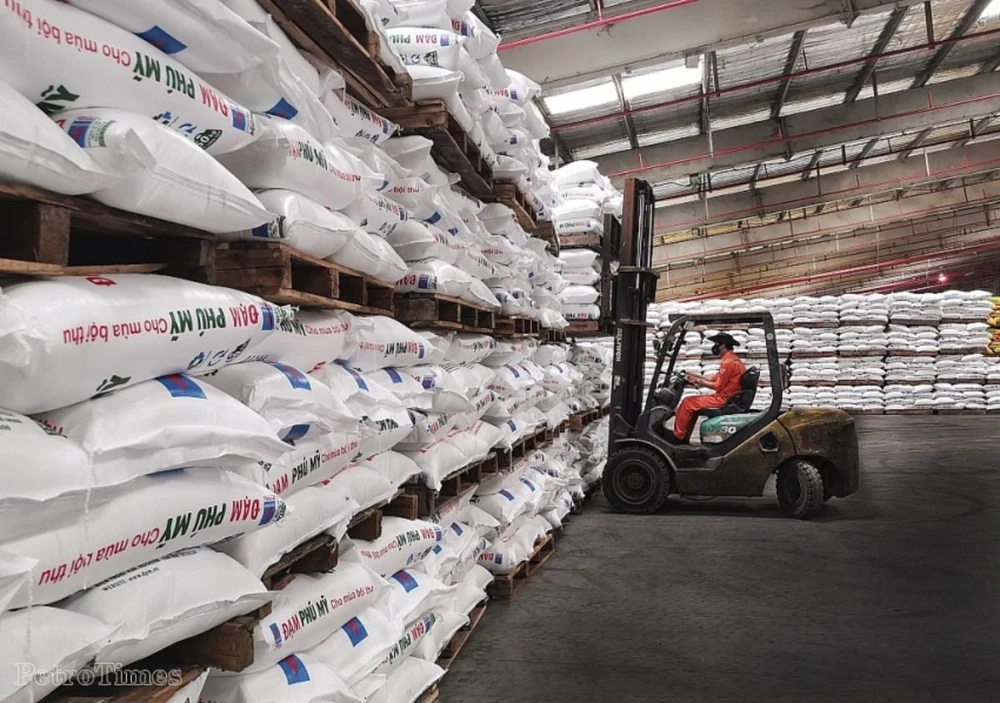 Đạm Phú Mỹ đã kiên trì thực hiện sứ mệnh của mình, góp phần đưa Việt Nam trở thành một trong các cường quốc về xuất khẩu nông sản. Nhà máy Đạm Phú Mỹ - 20 năm vì những vụ mùa bội thu.jpg