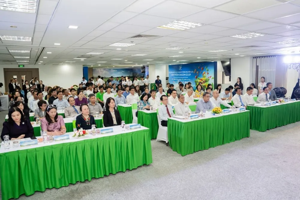 Toàn cảnh lễ công bố vùng nguyên liệu sản phẩm Saigon Co.op. saigon-co-op-to-chuc-le-cong-bo-quy-hoach-vung-nguyen-lieu-san-pham-2.jpg