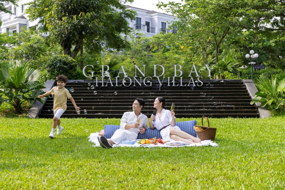 Grand Bay Halong Clubhouse - “trái tim” dịch vụ tiện ích tiêu chuẩn 5 sao của toàn khu, đáp ứng đầy đủ nhu cầu thư giãn – vận động – giải trí – kết nối cho cư dân. BIM Land kiến tạo chuẩn sống resort living bên vịnh kỳ quan tại ‘ốc đảo thiên đường’ Lagoon Residences.jpg