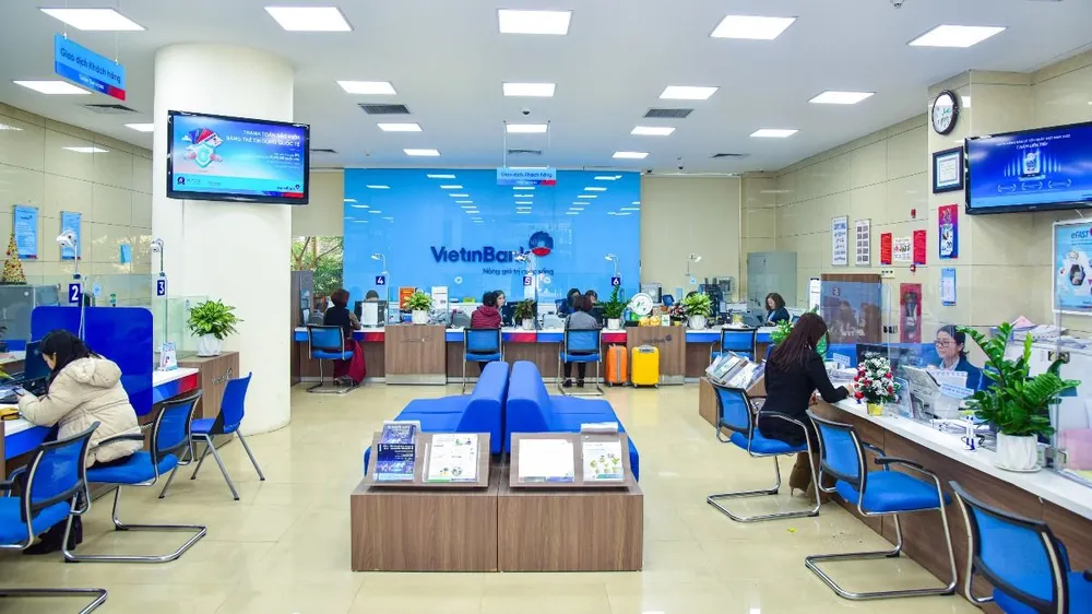 VietinBank nỗ lực đẩy mạnh đổi mới sáng tạo, chuyển đổi mạnh mẽ mô hình tăng trưởng. VietinBank lần thứ 8 liên tiếp được vinh danh Thương hiệu Quốc gia Việt Nam.jpeg