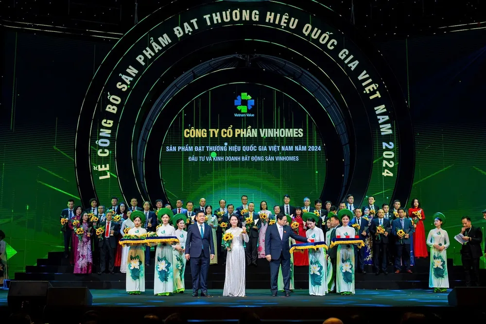vinhomes-va-vinfast-la-thuong-hieu-san-pham-quoc-gia-viet-nam-2.jpg