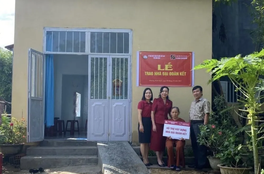 Bình Định: 5 năm hỗ trợ gần 6.000 hộ nghèo, cận nghèo thoát nghèo bền vững.jpg