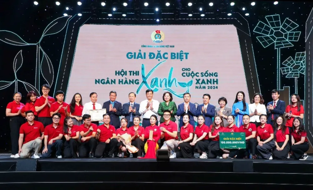 agribank-dat-giai-dac-biet-hoi-thi-ngan-hang-xanh-cho-cuoc-song-xanh-2.png