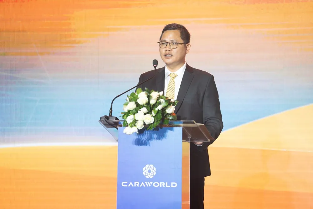 Ông Nguyễn Đức Dũng - Phó Tổng Giám đốc KN Cam Ranh, đại diện chủ đầu tư phát biểu tại sự kiện. 6-ngan-hang-se-ho-tro-khach-vay-mua-nha-tai-caraworld-2.jpg