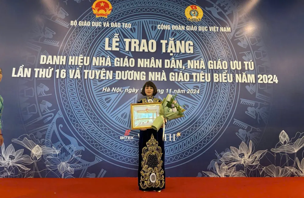 Câu chuyện hoạt động ngành y của một giáo viên tiêu biểu năm 2024.jpg