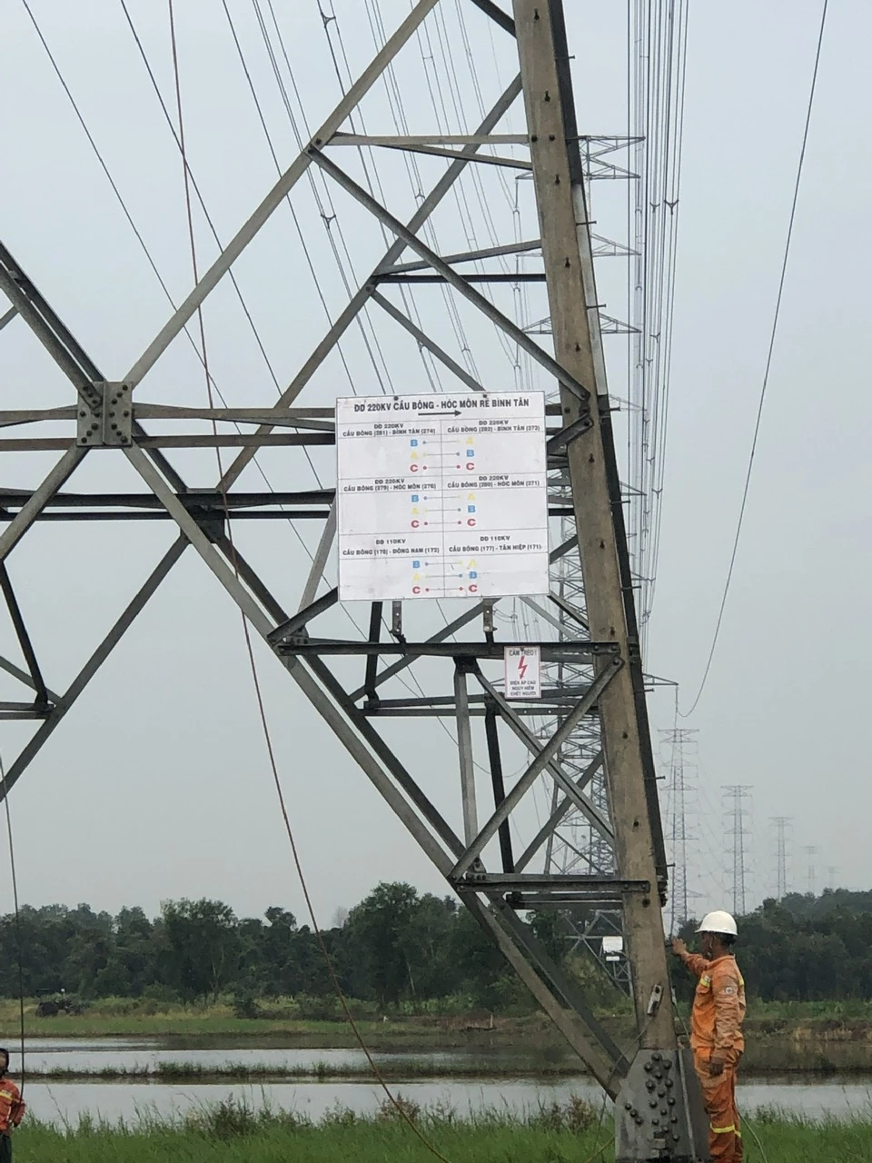truyen-tai-dien-tp-hcm-no-luc-hoan-thanh-cong-trinh-sua-chua-lon-nam-2024-2.png