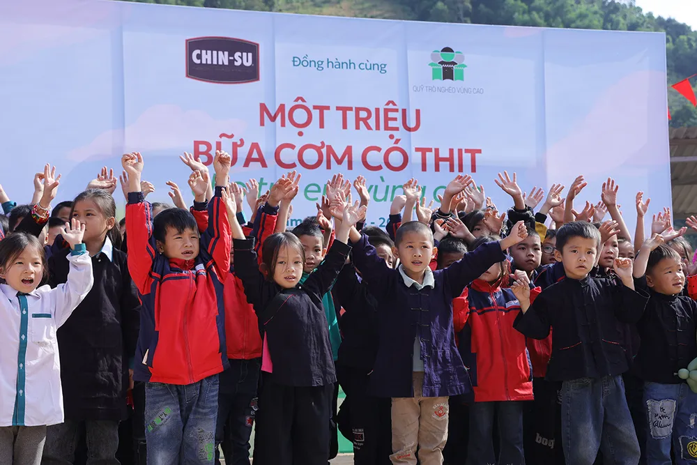 CHIN-SU tài trợ 10 tỷ đồng cho dự án ‘Một triệu bữa cơm có thịt’ cho trẻ em vùng cao.JPG