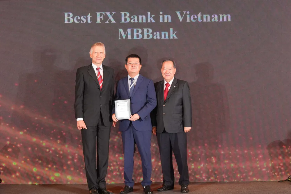 mb-la-ngan-hang-ngoai-hoi-tot-nhat-tai-viet-nam-theo-danh-gia-cua-the-asian-bankers-2.jpg