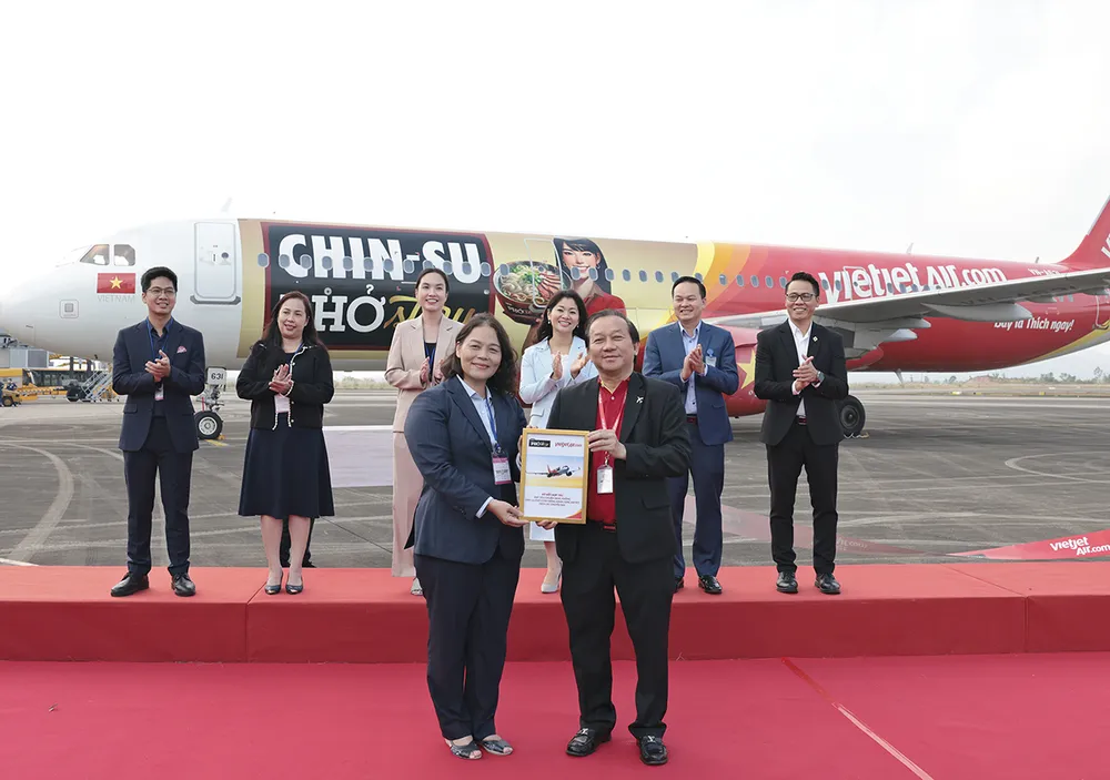 vietjet-va-masan-consumer-hop-tac-dua-pho-truyen-thong-len-cac-chuyen-bay-5.jpeg