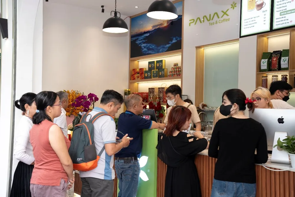 Thưởng thức ly cà phê sâm Ngọc Linh chỉ từ 28.000 đồng tại TP.HCM.jpg