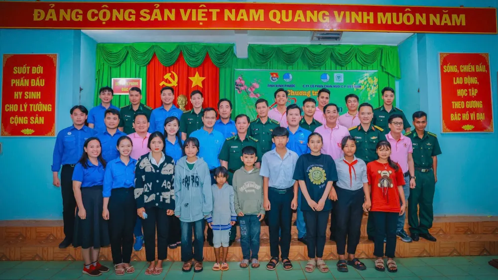 CP Việt Nam và hành trình ‘Tôi yêu Tổ quốc tôi’ tại Bình Phước.JPG
