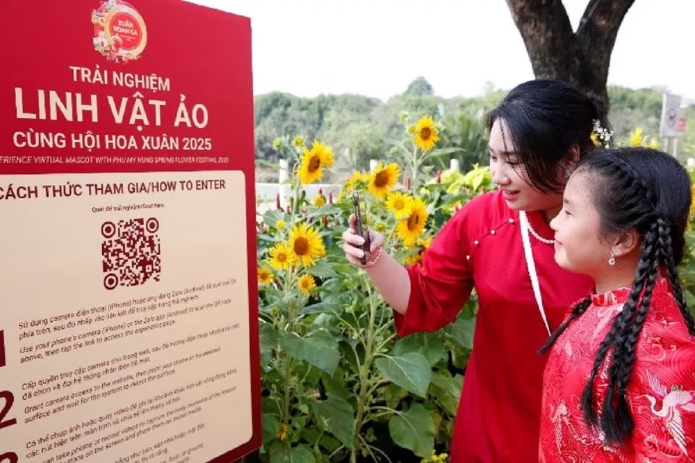 Trải nghiệm công nghệ AR cùng linh vật Đường hoa xuân Phú Mỹ Hưng.jpg