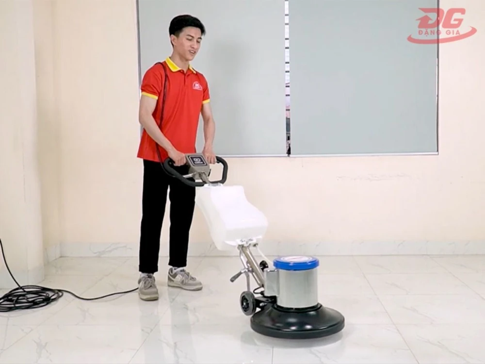 Máy chà sàn đơn là gì? Công dụng, cấu tạo, giá bán.jpg