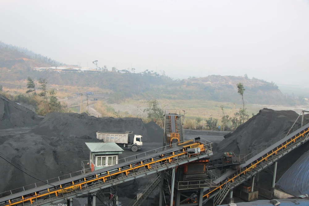 TKV lên phương án cấp than cho nhiệt điện trong mùa khô.jpg