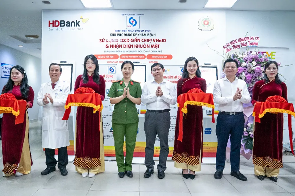 HDBank tiên phong triển khai Kiosk y tế thông minh, giảm tải bệnh viện, nâng cao trải nghiệm khám chữa bệnh.jpg