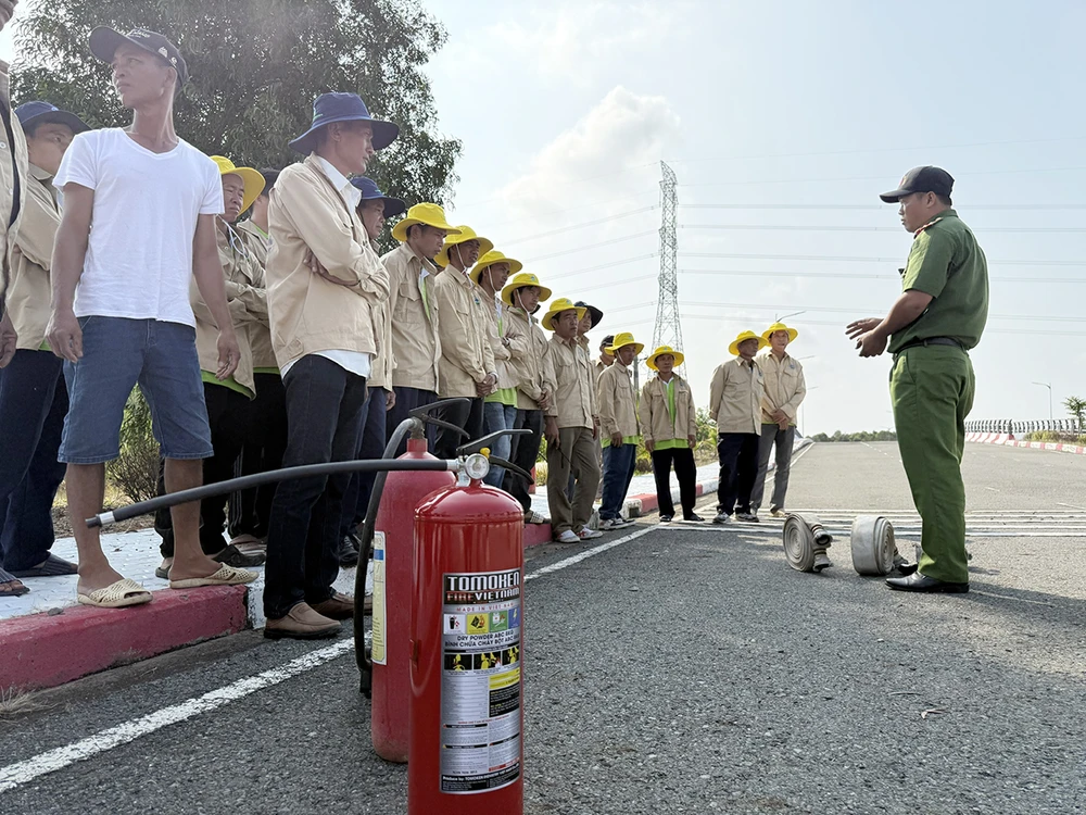 Công ty WVS-LA: Huấn luyện nghiệp vụ PCCC thành thục cho người lao động.jpg