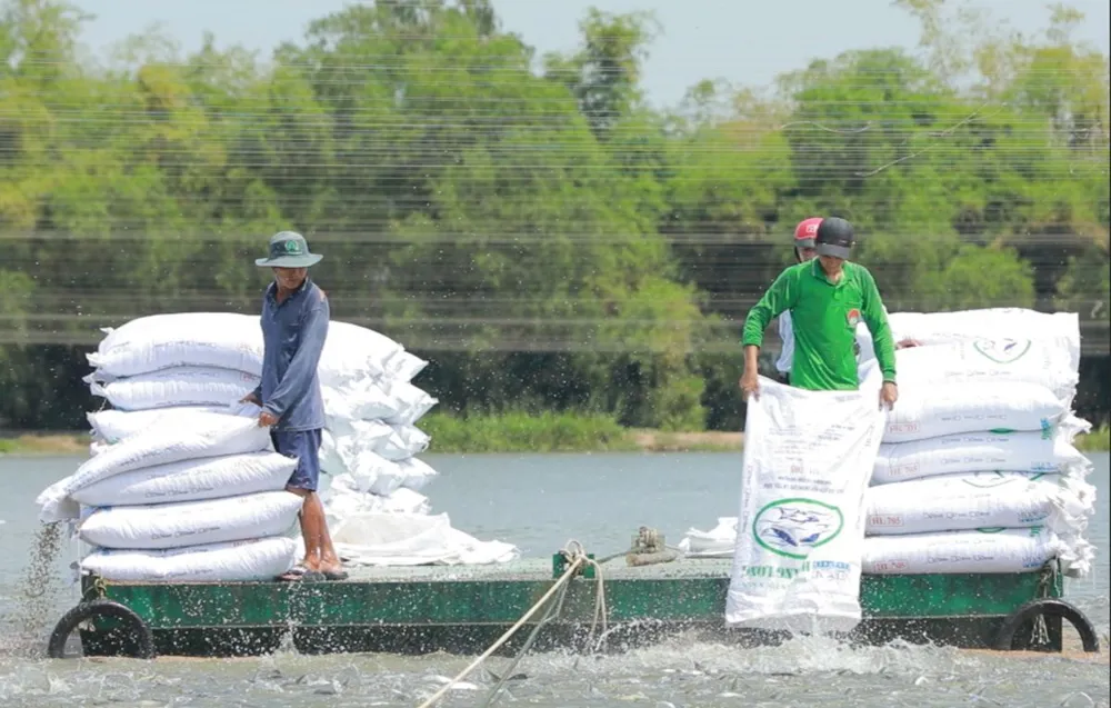 Sau 18 tháng triển khai, tổng số vốn Agribank đã giải ngân đạt gần 10.000 tỷ đồng, hỗ trợ hơn 6.500 lượt khách hàng. agribank-day-manh-tin-dung-uu-dai-linh-vuc-nong-lam-thuy-san-2.png
