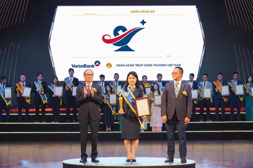 vietinbank-xuat-sac-gianh-5-giai-thuong-sao-khue-2025-3.jpg