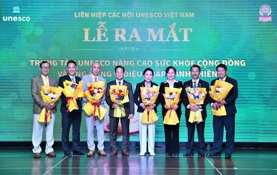 Ra mắt Trung tâm UNESCO nâng cao sức khỏe cộng đồng và Ứng dụng Vi Diệu Pháp Hành Thiền tại TP.HCM.